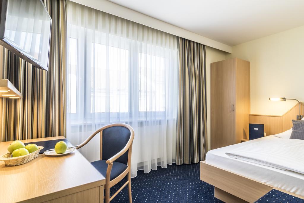 Hotel Garni Oberrhein Rheinfelden  Luaran gambar
